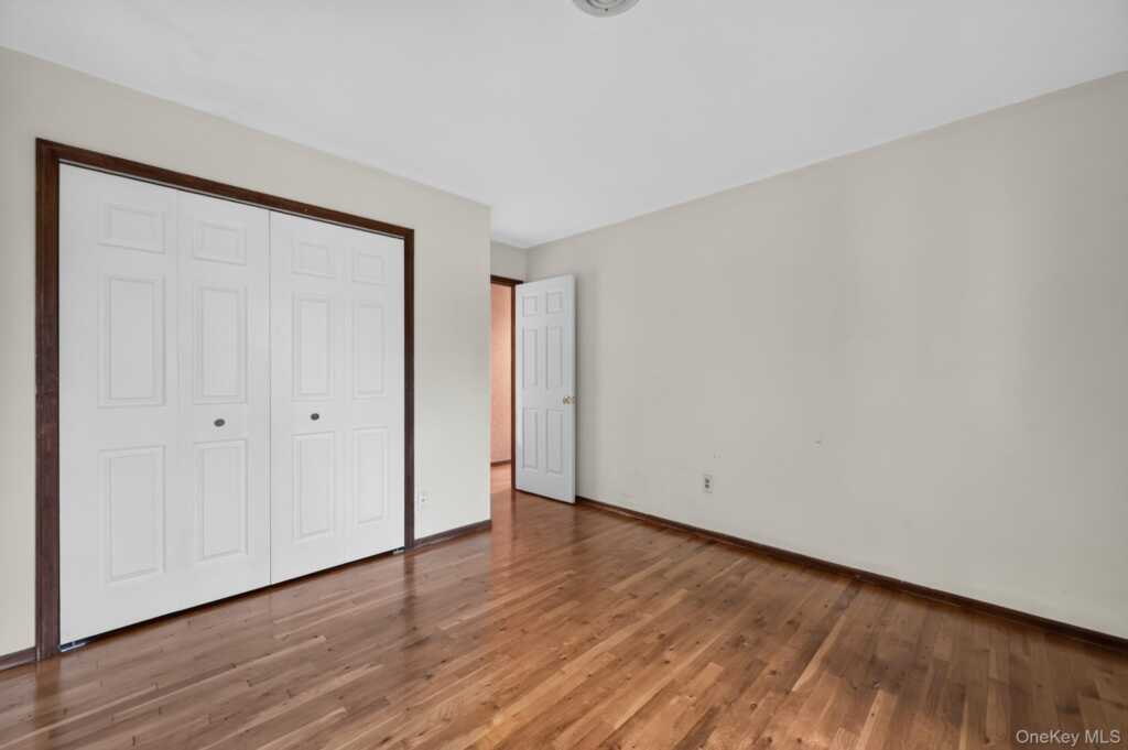 211 Waters Edge, Valley Cottage, NY 10989 - Photo 25 of 29