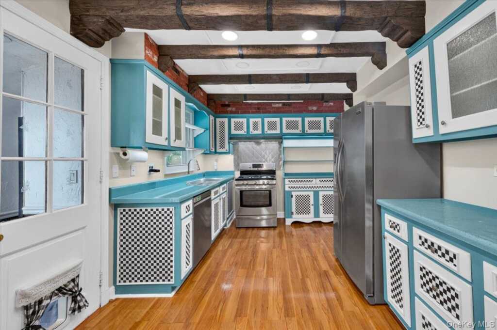 1155 Webster Avenue, New Rochelle, NY 10804 - Photo 9 of 37
