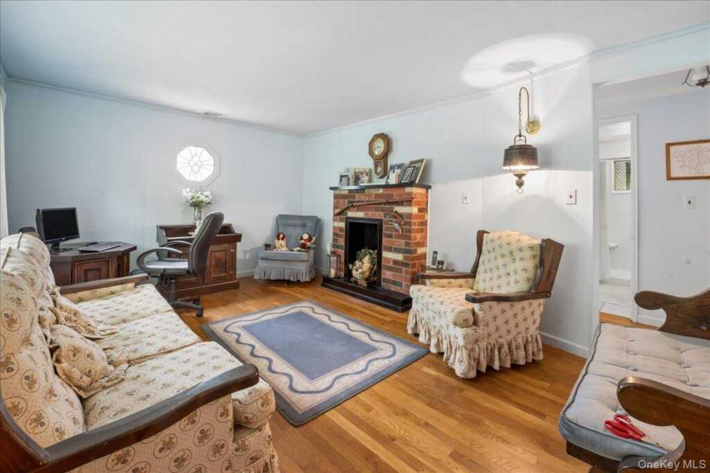 32 Carolina Drive, New City, NY 10956 - Photo 10 of 31