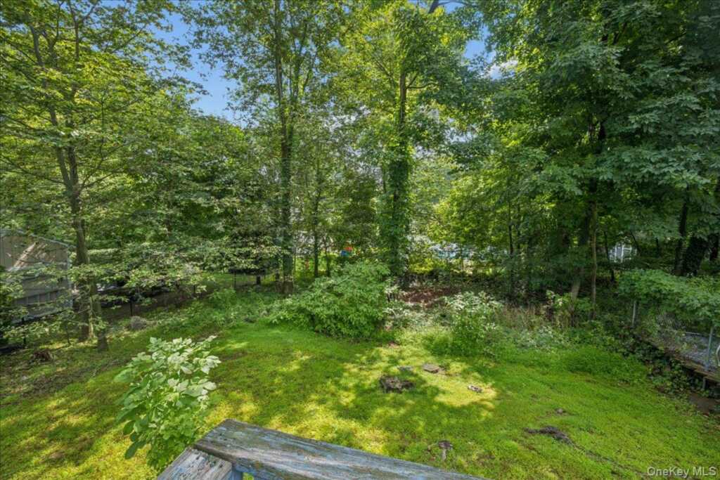 32 Carolina Drive, New City, NY 10956 - Photo 25 of 31