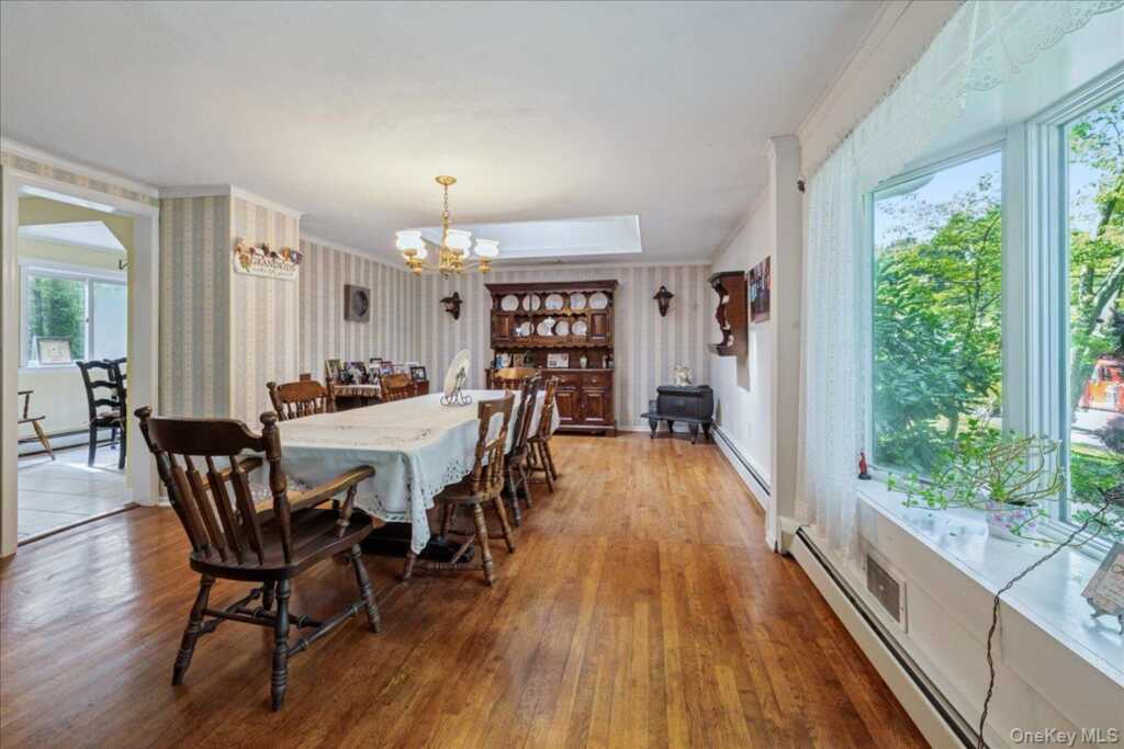 32 Carolina Drive, New City, NY 10956 - Photo 6 of 31
