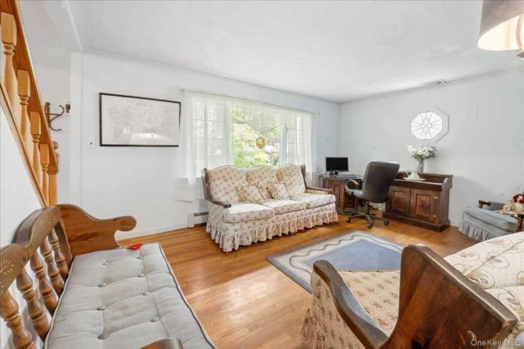 32 Carolina Drive, New City, NY 10956 - Photo 9 of 31