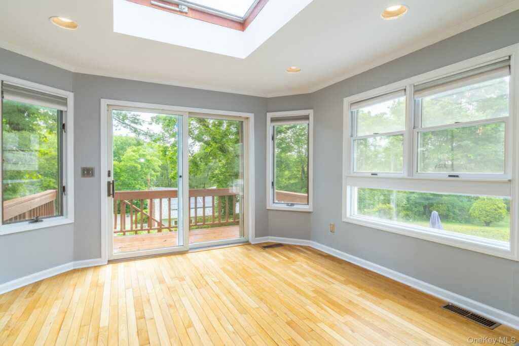 67 Malvern Lane, New Rochelle, NY 10583 - Photo 9 of 23