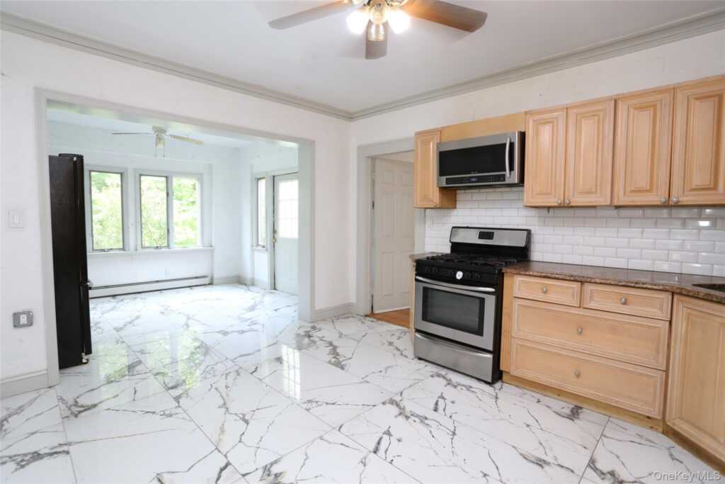1 Sunset Drive, Suffern, NY 10901 - Photo 12 of 40