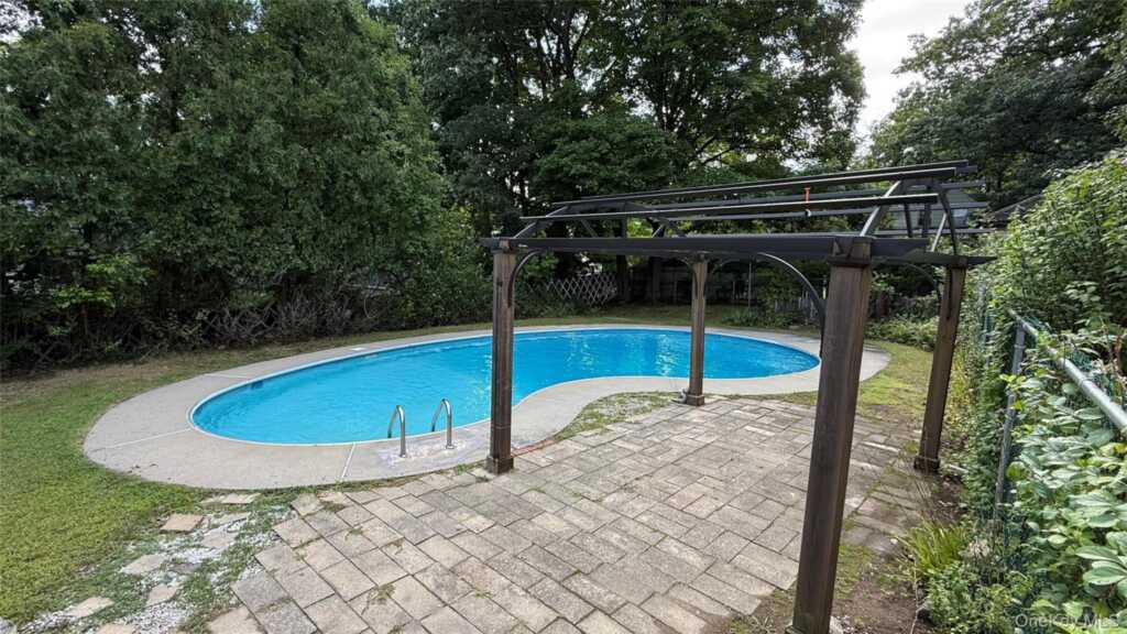 1 Sunset Drive, Suffern, NY 10901 - Photo 31 of 40