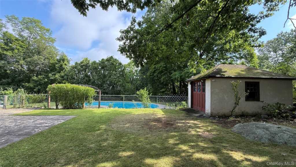 1 Sunset Drive, Suffern, NY 10901 - Photo 36 of 40