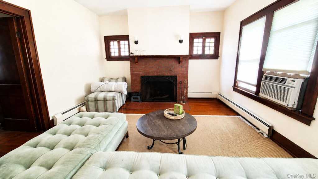 32 S Boulevard, Nyack, NY 10960 - Photo 2 of 16