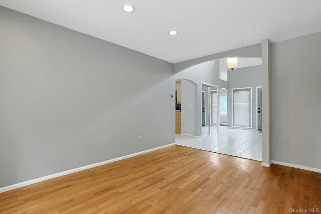 3 Sasson Terrace, Valley Cottage, NY 10989 - Photo 14 of 39