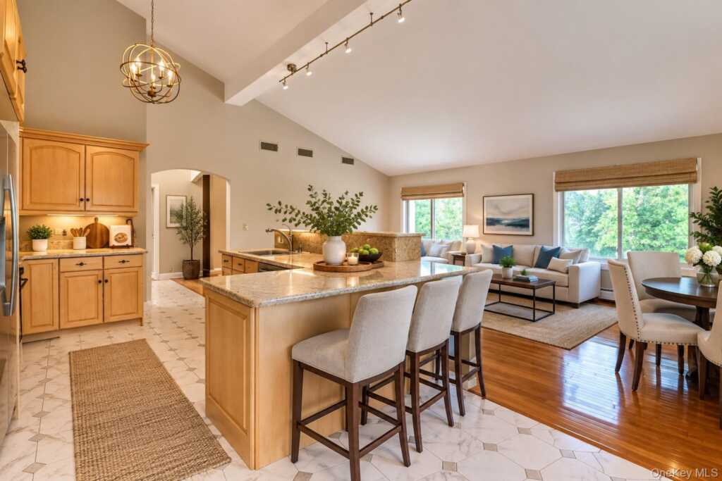3 Sasson Terrace, Valley Cottage, NY 10989 - Photo 6 of 39