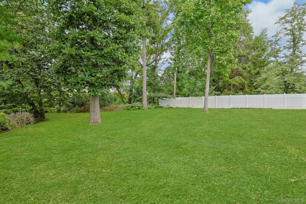 3 Sasson Terrace, Valley Cottage, NY 10989 - Photo 9 of 39