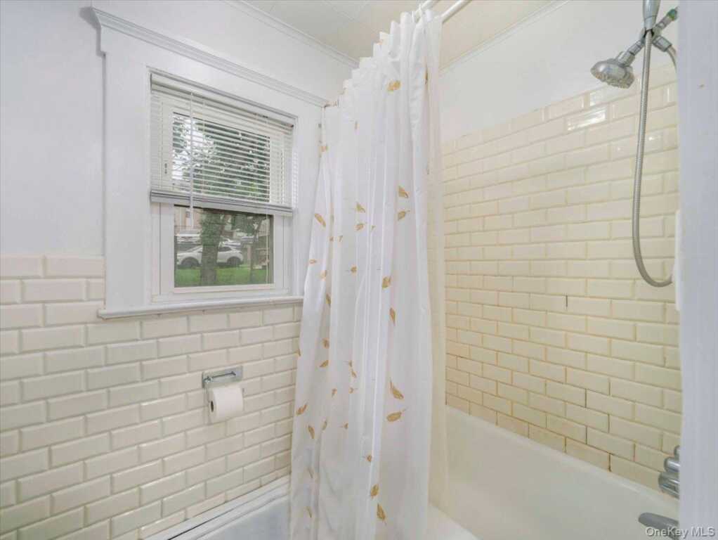 92 N Highland Avenue, Nyack, NY 10960 - Photo 23 of 43
