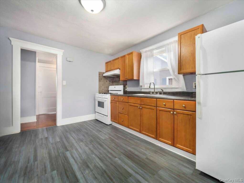 92 N Highland Avenue, Nyack, NY 10960 - Photo 34 of 43