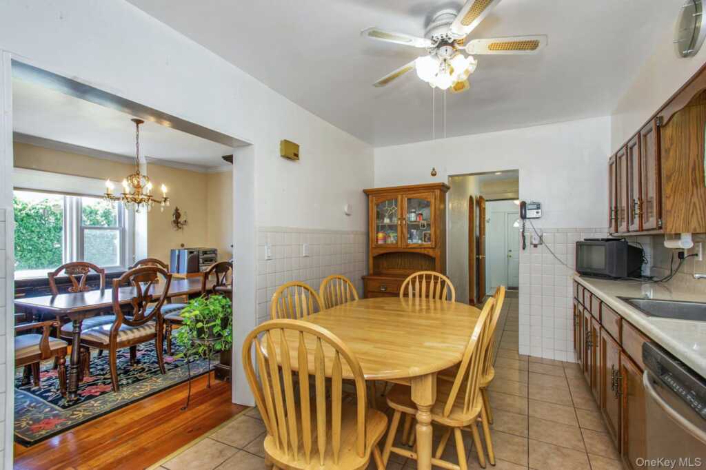95 Homestead Place, New Rochelle, NY 10801 - Photo 11 of 33