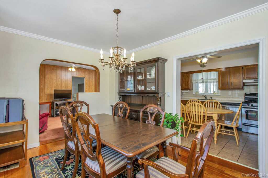 95 Homestead Place, New Rochelle, NY 10801 - Photo 14 of 33