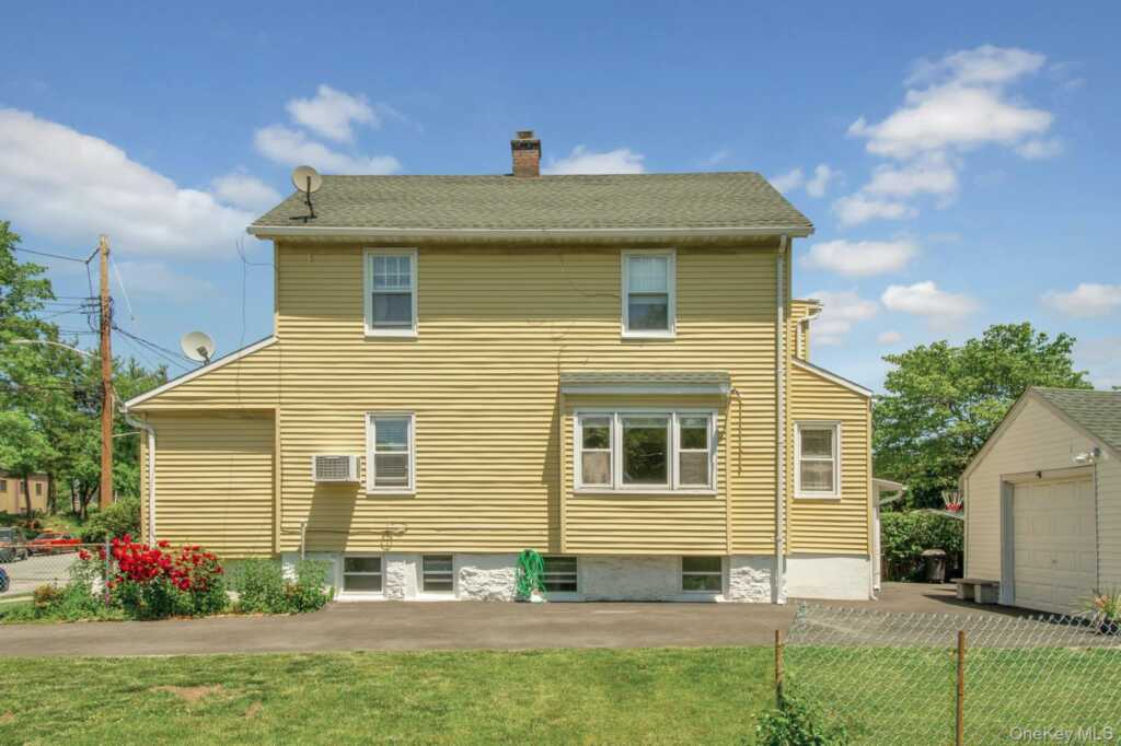 95 Homestead Place, New Rochelle, NY 10801 - Photo 30 of 33