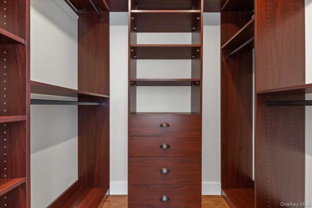 42 Orchard Drive, Rye, NY 10580 - Photo 15 of 27