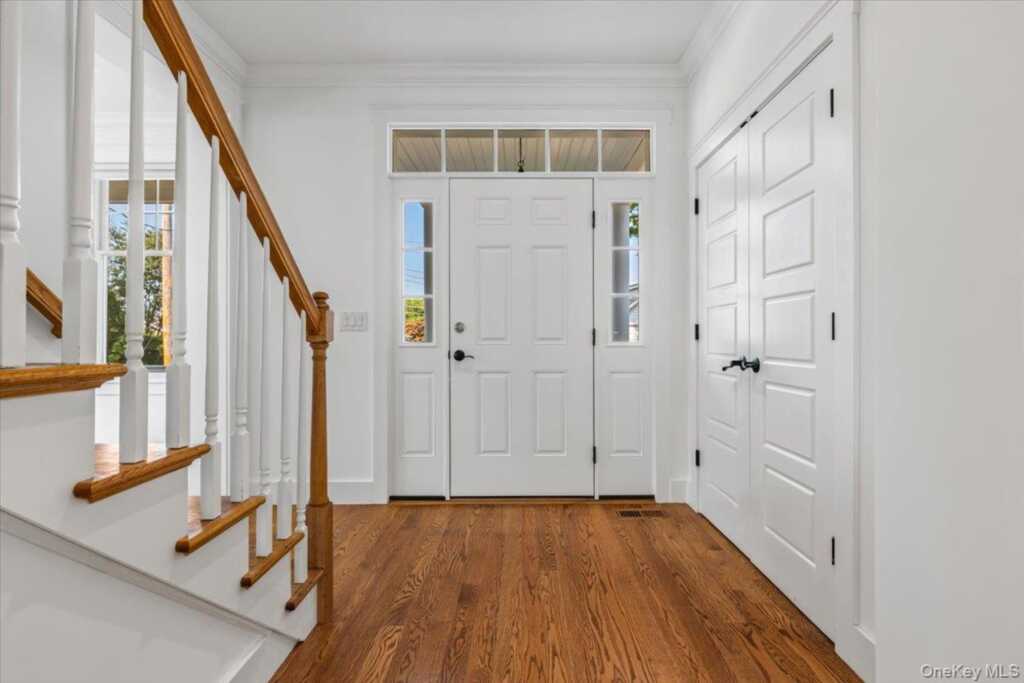 42 Orchard Drive, Rye, NY 10580 - Photo 3 of 27