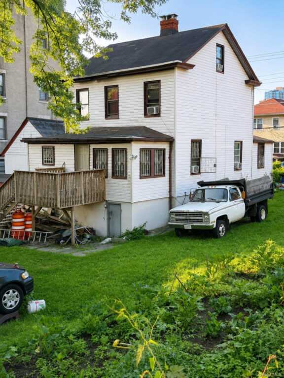 111 Lincoln Avenue, New Rochelle, NY 10801 - Photo 4 of 5
