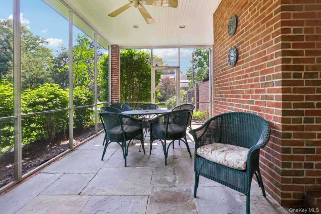 90 Greenhaven Road, Rye, NY 10580 - Photo 11 of 50