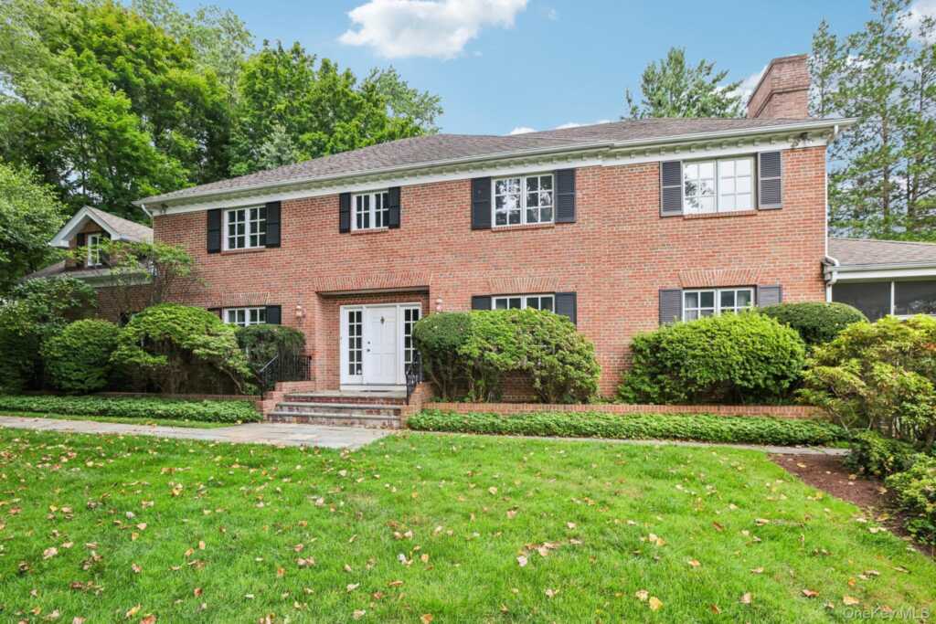 90 Greenhaven Road, Rye, NY 10580 - Photo 3 of 50