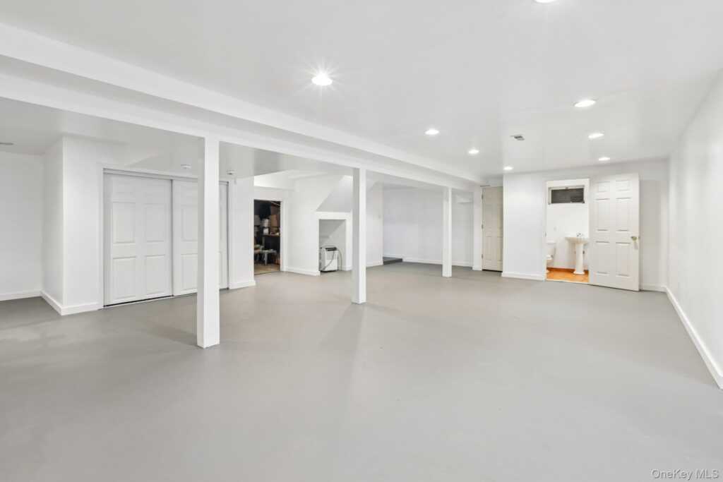 90 Greenhaven Road, Rye, NY 10580 - Photo 47 of 50
