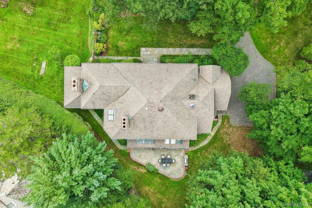 90 Greenhaven Road, Rye, NY 10580 - Photo 8 of 50