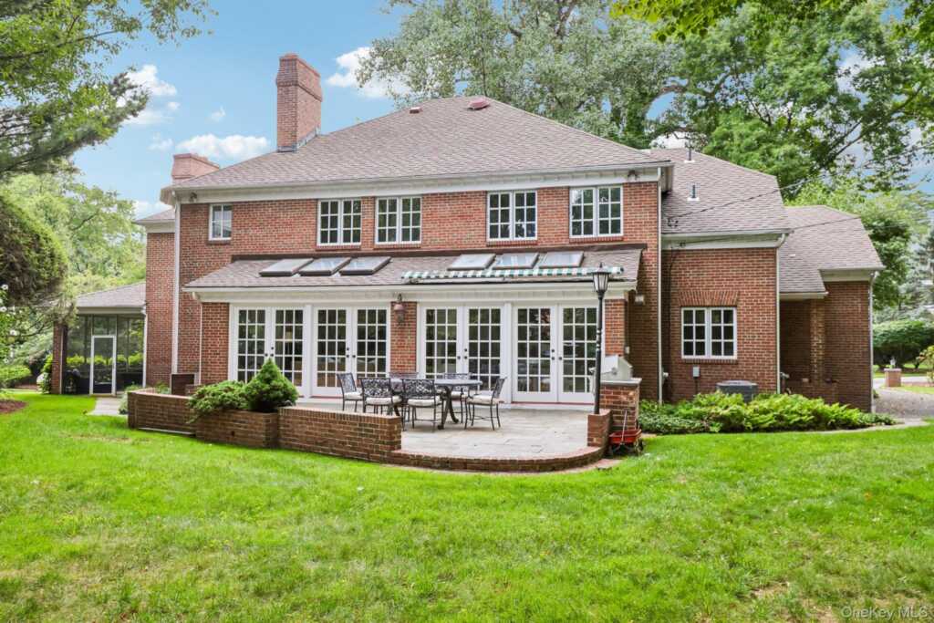 90 Greenhaven Road, Rye, NY 10580 - Photo 9 of 50