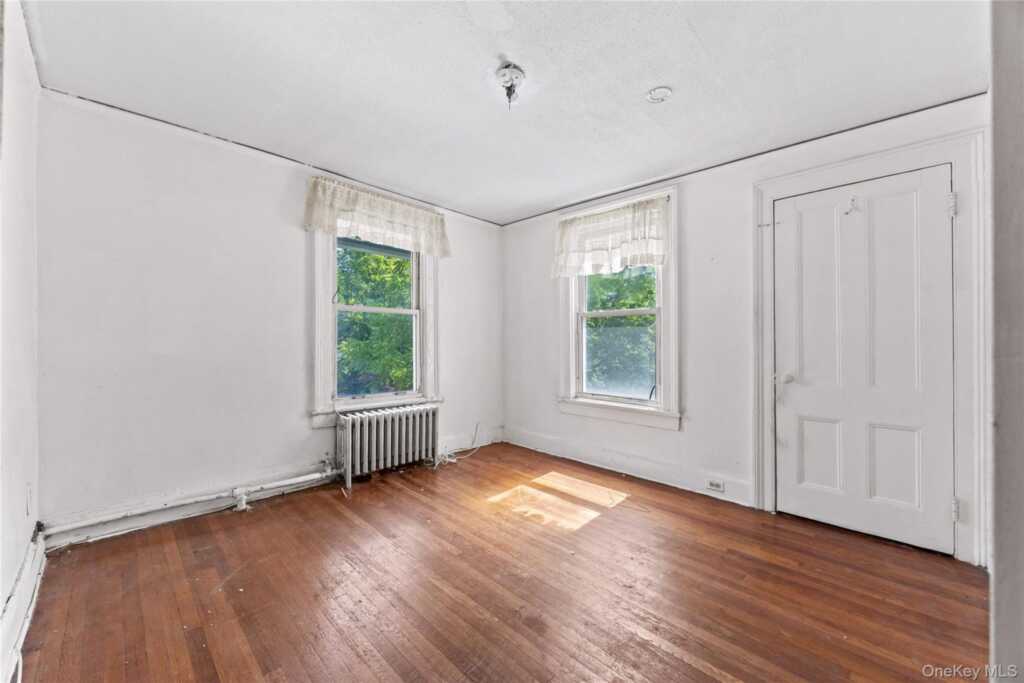 17 Midland Avenue, White Plains, NY 10606 - Photo 10 of 32
