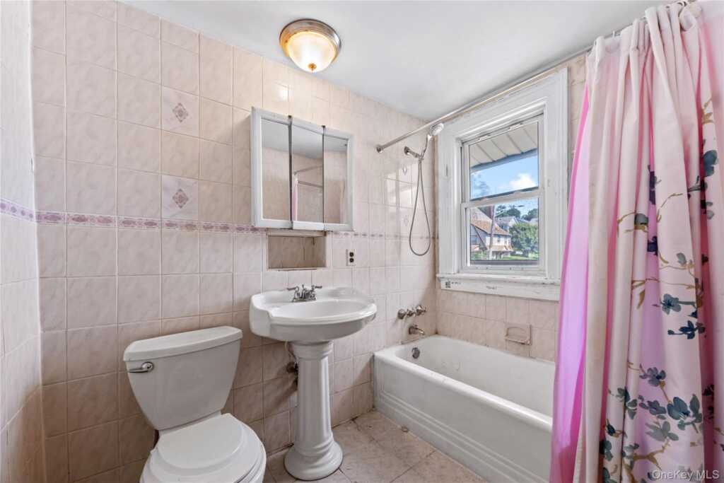 17 Midland Avenue, White Plains, NY 10606 - Photo 16 of 32