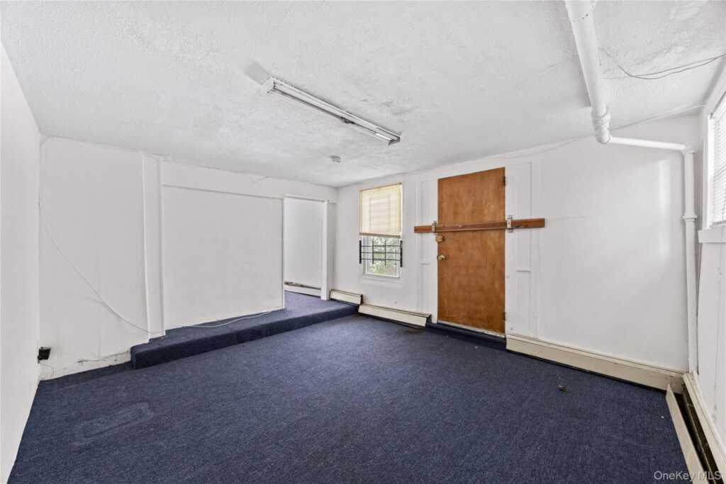 17 Midland Avenue, White Plains, NY 10606 - Photo 21 of 32