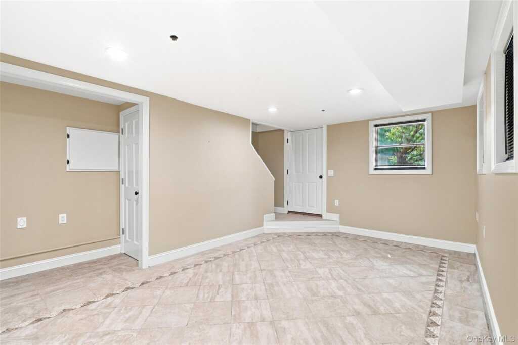 38 Lincoln Avenue, Rye, NY 10573 - Photo 24 of 37