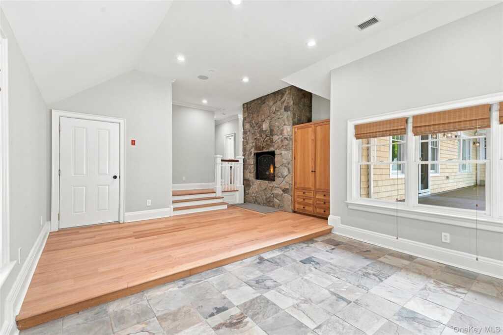 38 Lincoln Avenue, Rye, NY 10573 - Photo 7 of 37