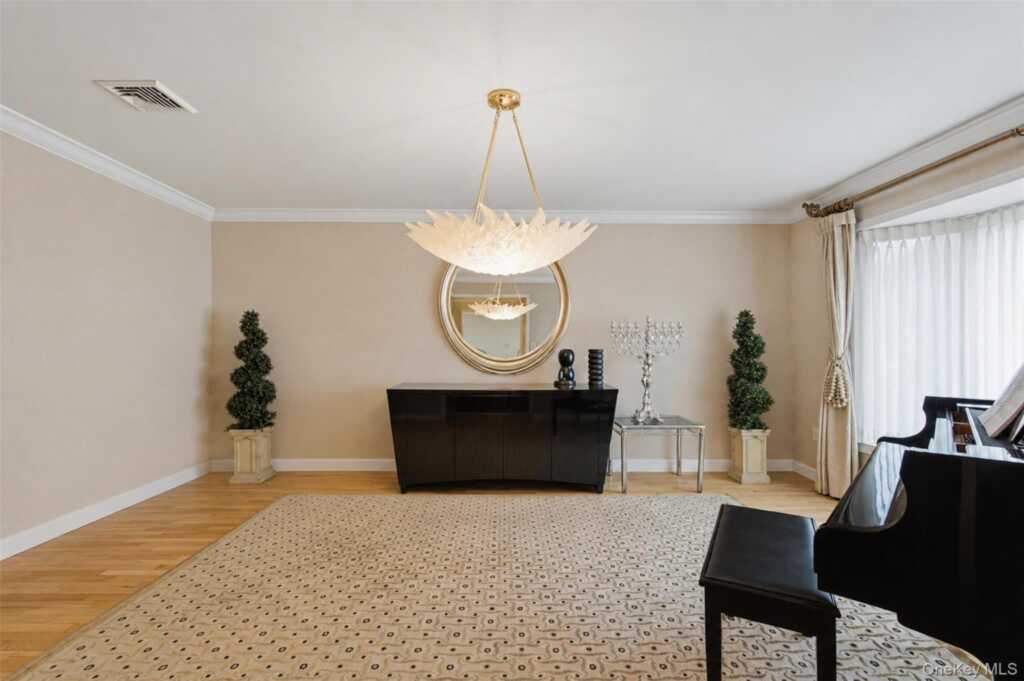 391 Pleasant Hill Drive, New City, NY 10956 - Photo 15 of 39