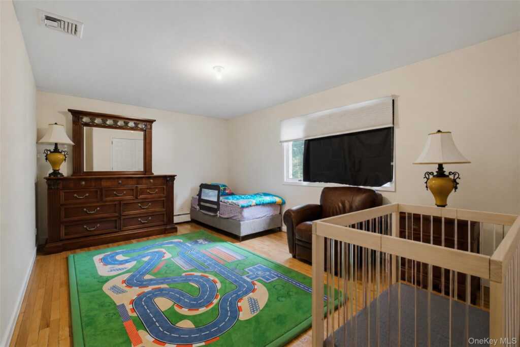 391 Pleasant Hill Drive, New City, NY 10956 - Photo 24 of 39