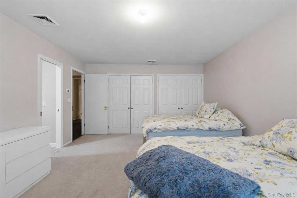 391 Pleasant Hill Drive, New City, NY 10956 - Photo 29 of 39