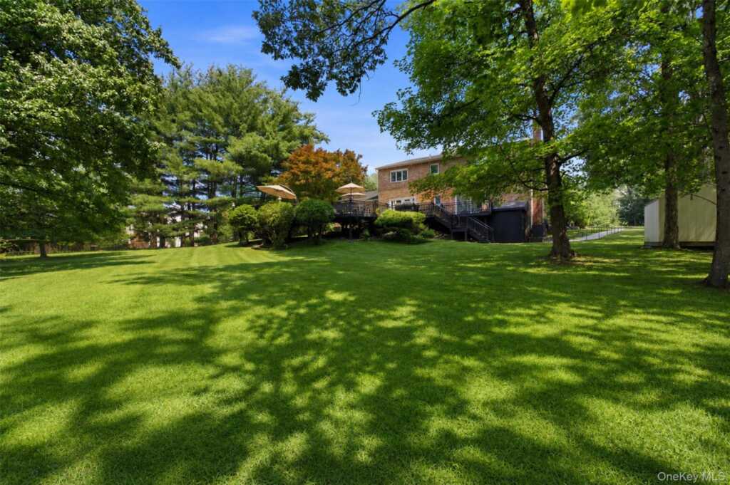 391 Pleasant Hill Drive, New City, NY 10956 - Photo 38 of 39