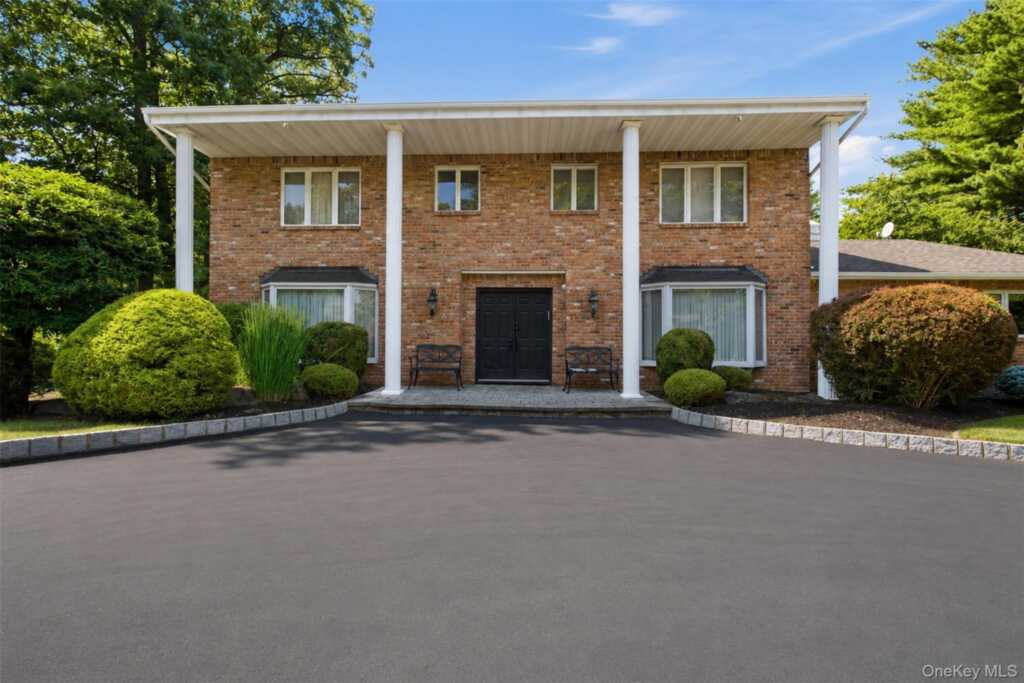 391 Pleasant Hill Drive, New City, NY 10956 - Photo 7 of 39