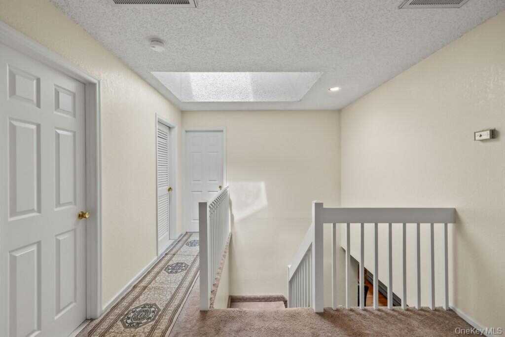 10 Ash Court, New City, NY 10956 - Photo 19 of 42