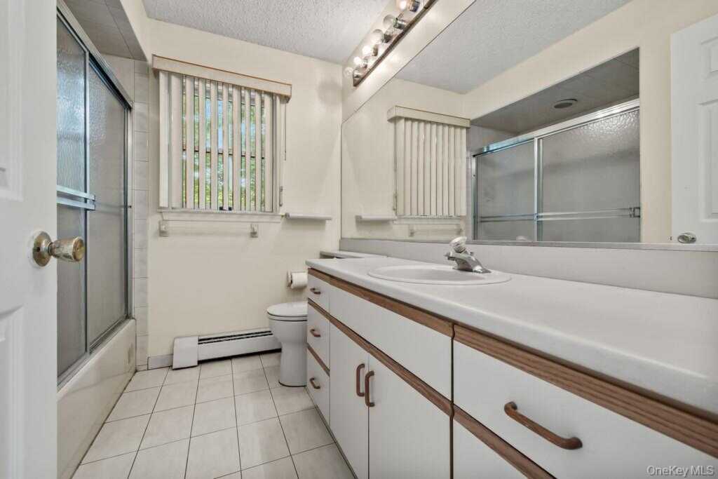 10 Ash Court, New City, NY 10956 - Photo 25 of 42