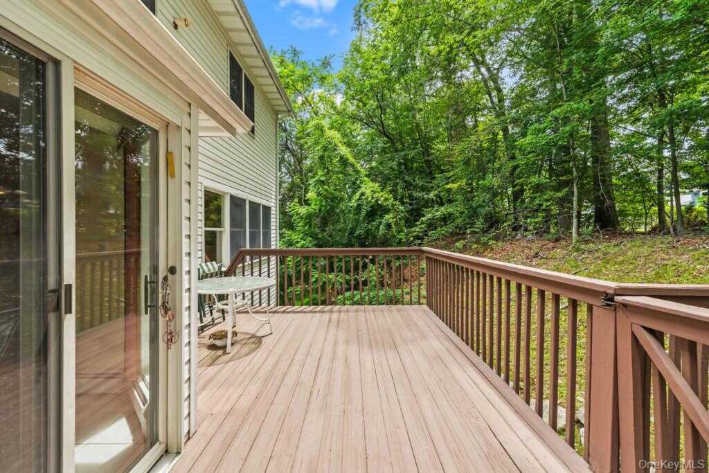 10 Ash Court, New City, NY 10956 - Photo 33 of 42