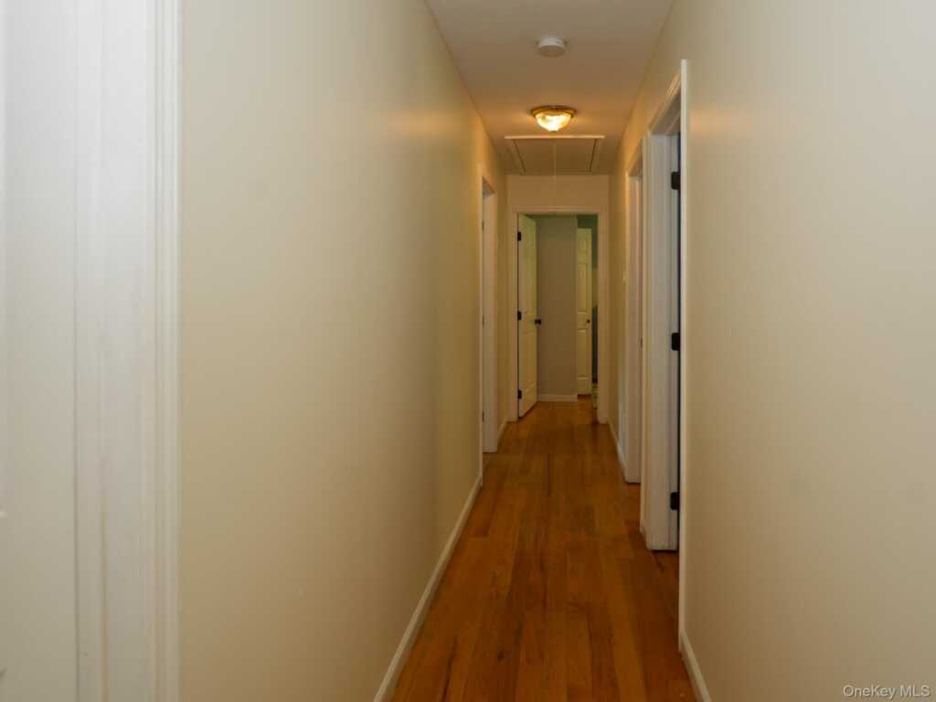 10 Reservoir Road, Stony Point, NY 10980 - Photo 17 of 36