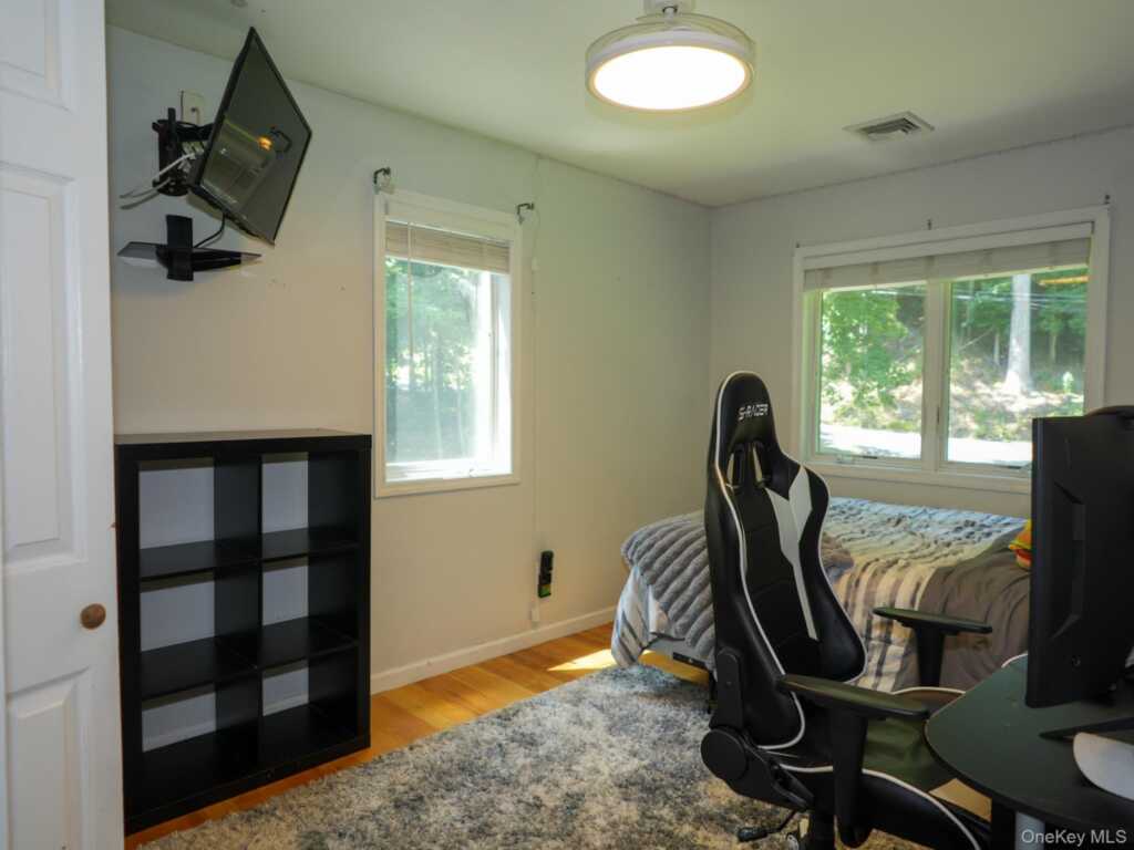 10 Reservoir Road, Stony Point, NY 10980 - Photo 23 of 36
