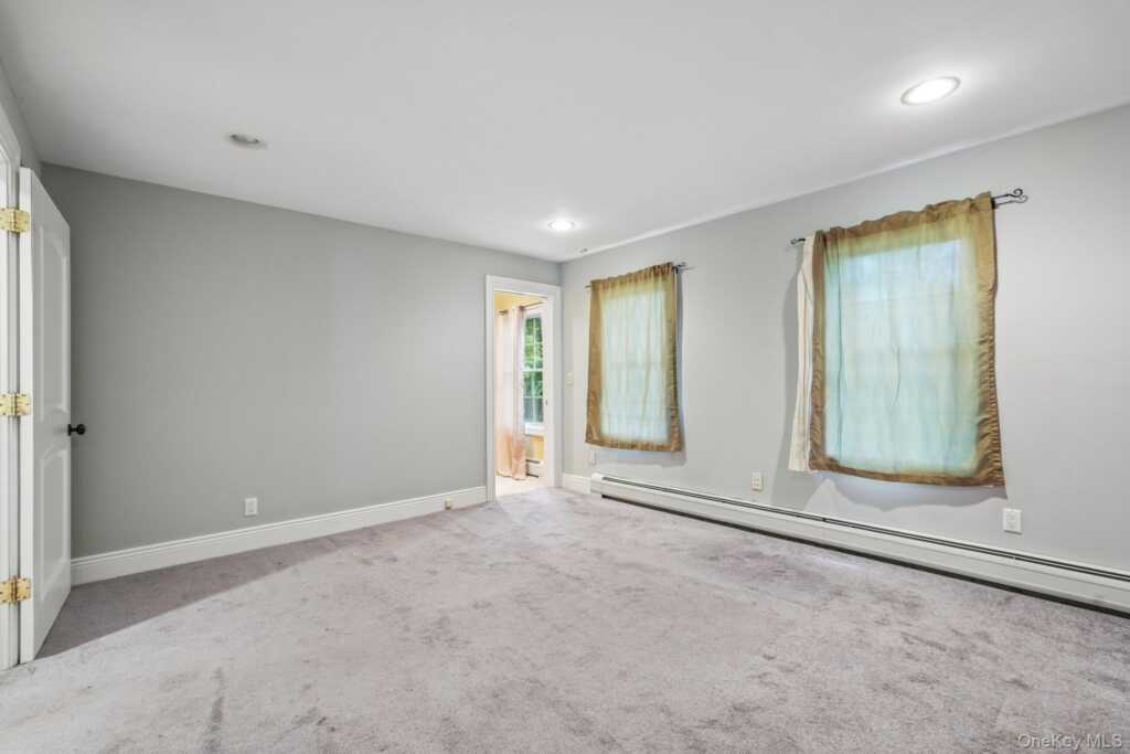 55 Strawtown Road, New City, NY 10956 - Photo 26 of 50