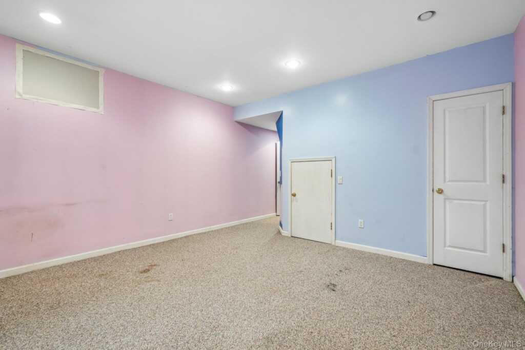 55 Strawtown Road, New City, NY 10956 - Photo 36 of 50