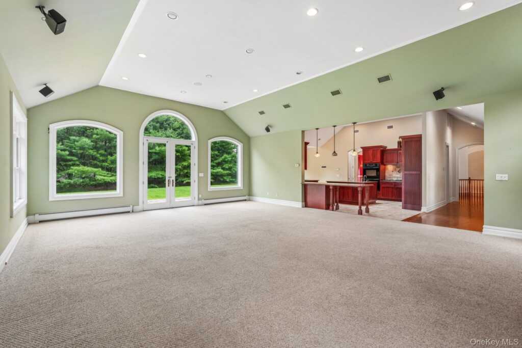 55 Strawtown Road, New City, NY 10956 - Photo 6 of 50