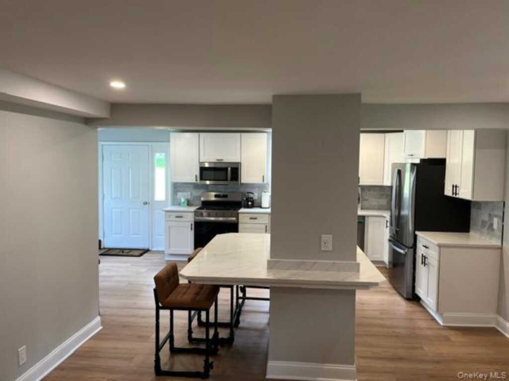 289 Route 210, Stony Point, NY 10980 - Photo 2 of 12