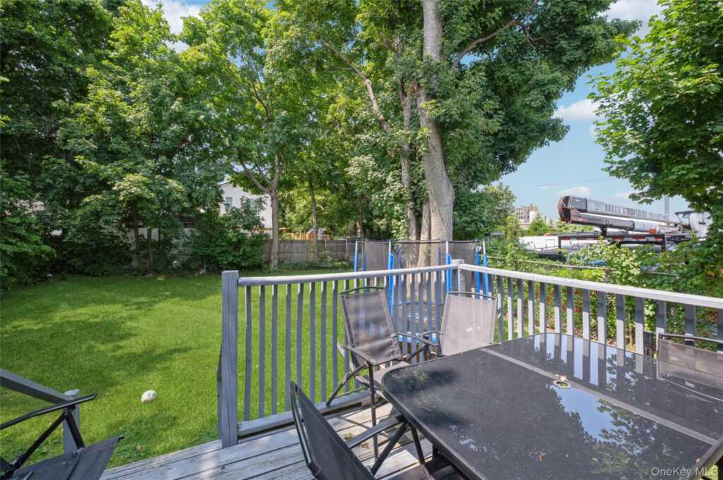 130 Smith Street, Rye, NY 10573 - Photo 25 of 30