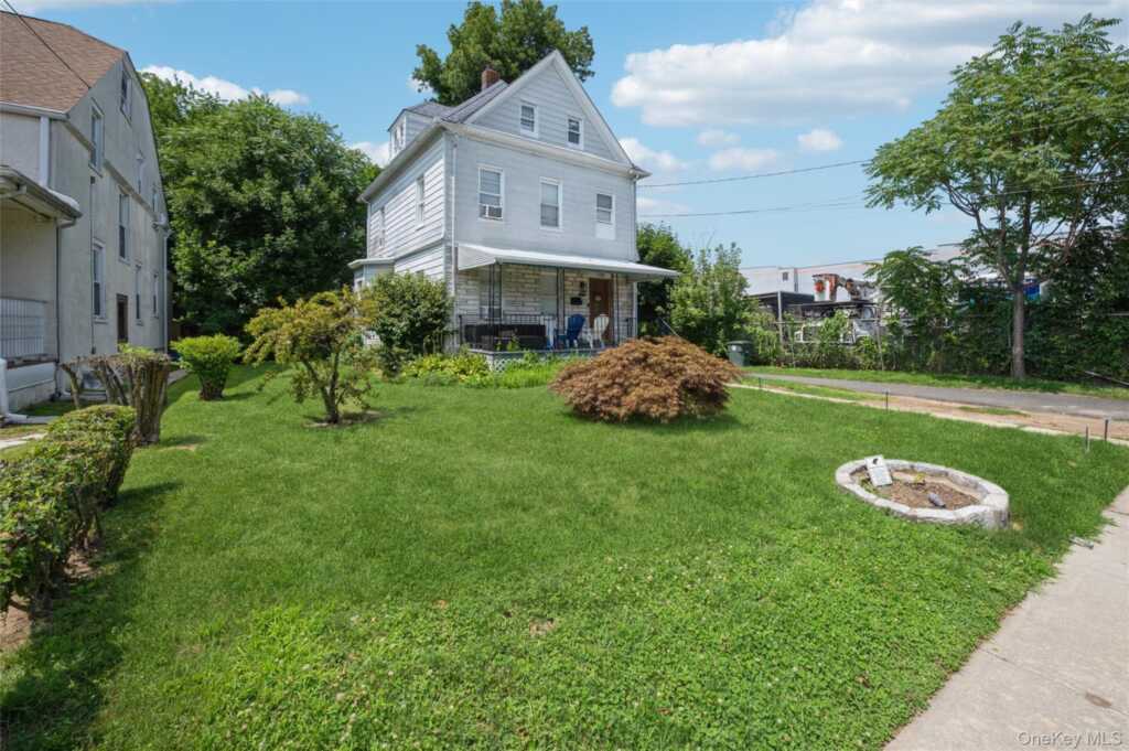 130 Smith Street, Rye, NY 10573 - Photo 3 of 30