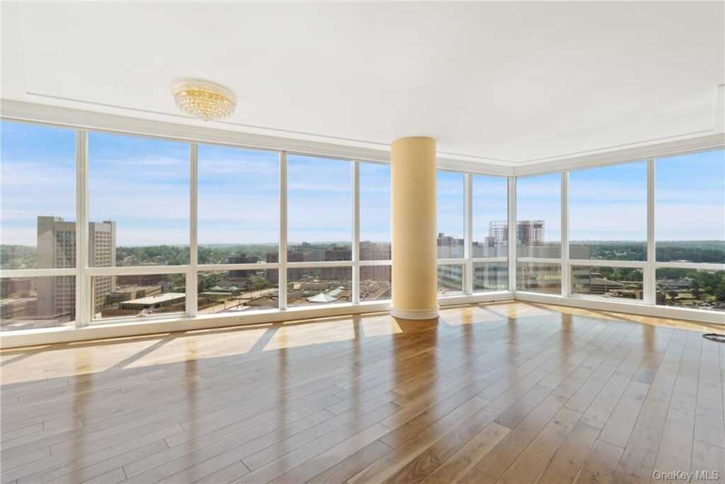 1 Renaissance Square, Unit #21E, White Plains, NY 10601 - Photo 3 of 17