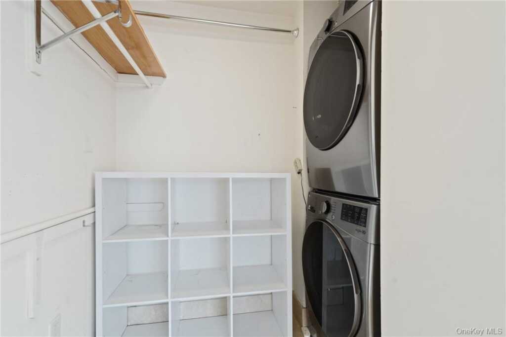 1 Renaissance Square, Unit #21E, White Plains, NY 10601 - Photo 7 of 17